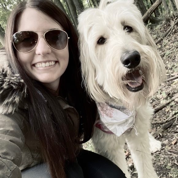 Meet your Posher, Jessica - Picture 1 of 1